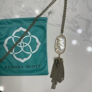Kendra Scott Rayne Necklace in Pearl